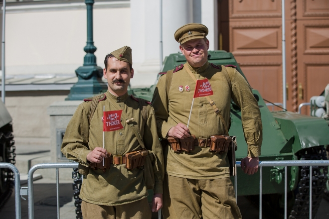 Авторы War Thunder открыли выставку техники у Кремля